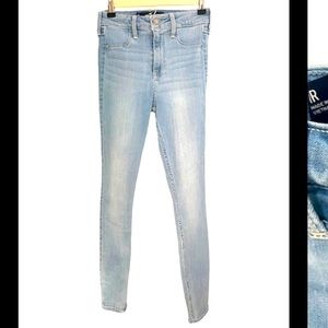 Hollister skinny jeans size - 25